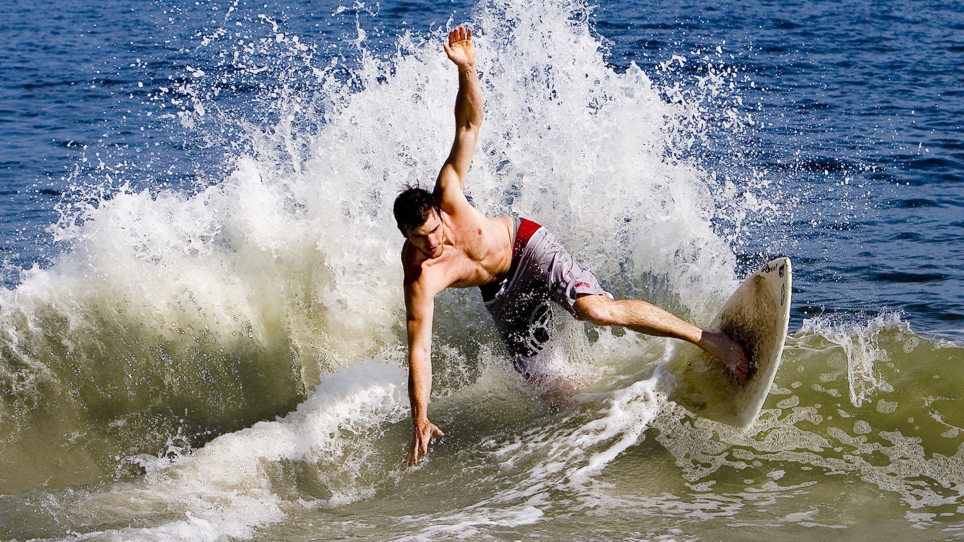 当拉文不再是拉文,一记绝杀背后的身份解构与重构